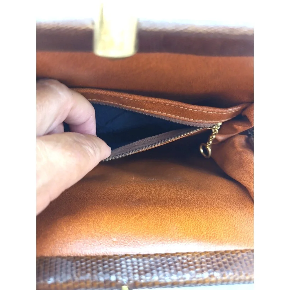 Vintag Brown Lizard Skin Handbag Goldtone Hardware Kiss Lock Closure